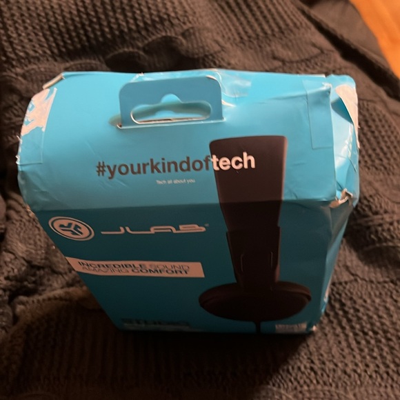 NWT NIB JLab earphones studio on-ear - Picture 9 of 10